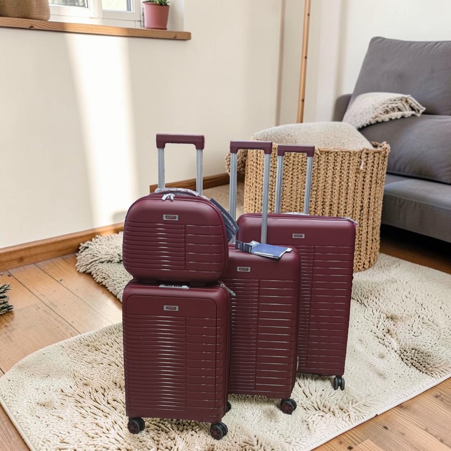 Summit Luggage Elite –