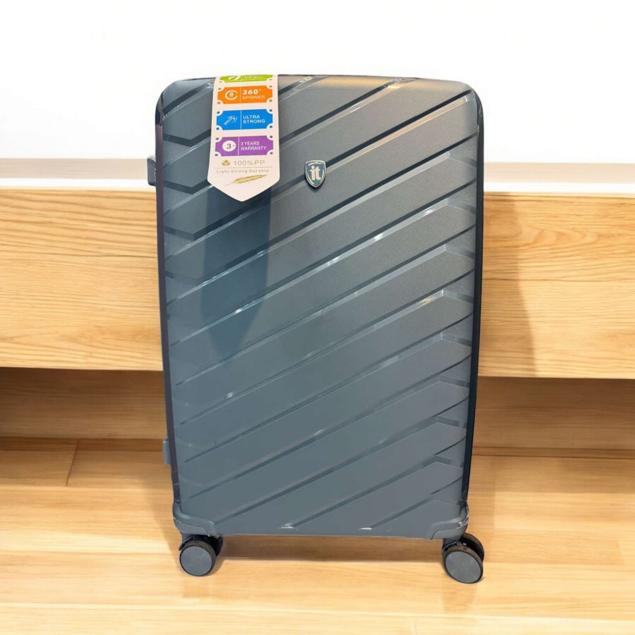 IT Luggagge 02