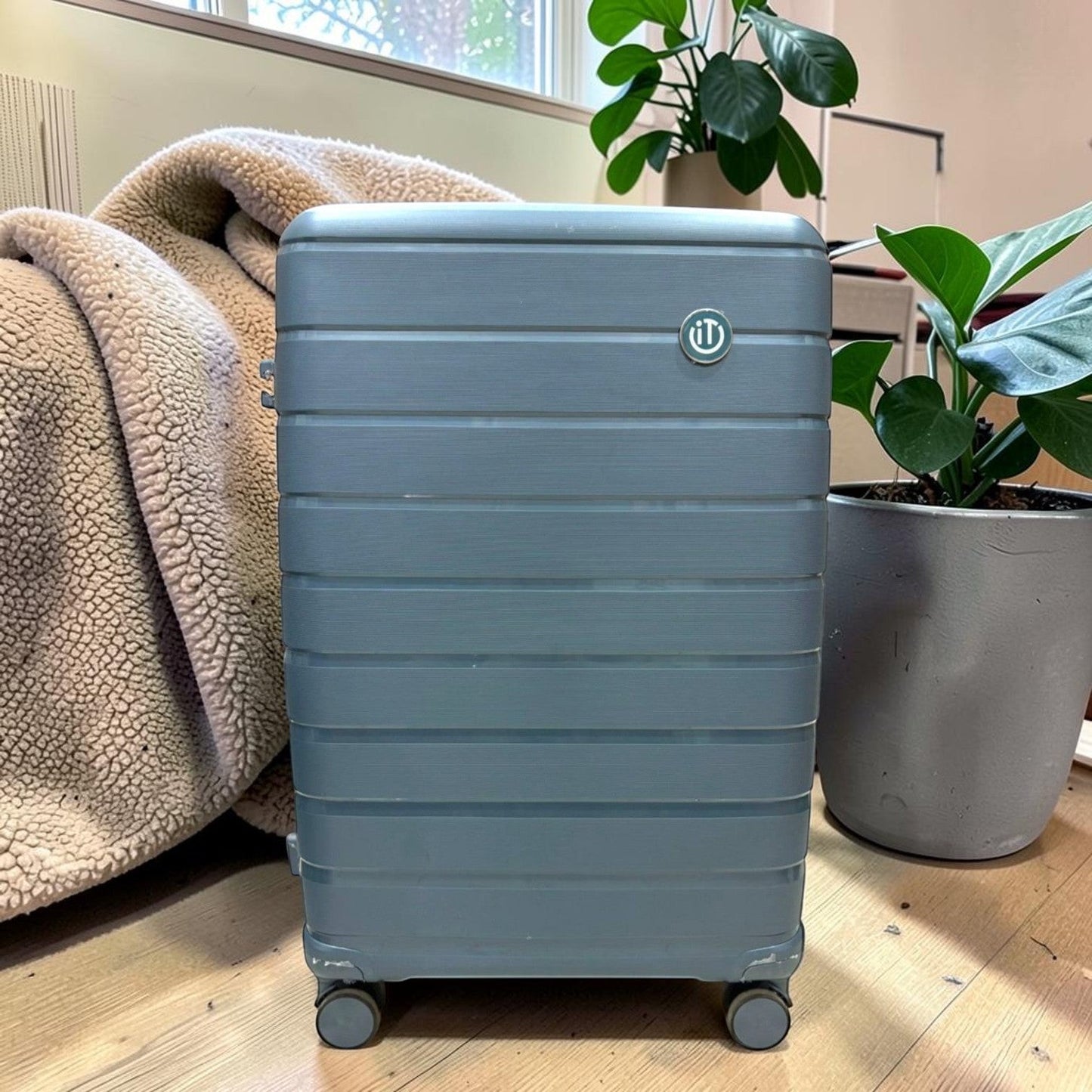 IT Luggage – Collection I