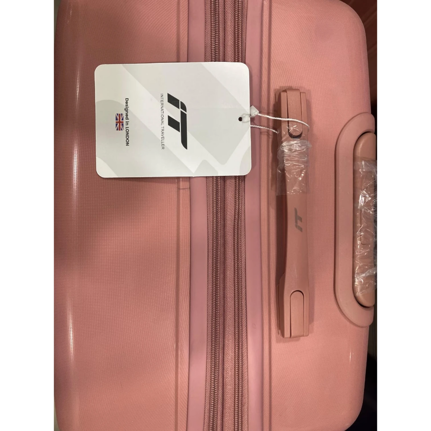 IT Luggage – Collection I