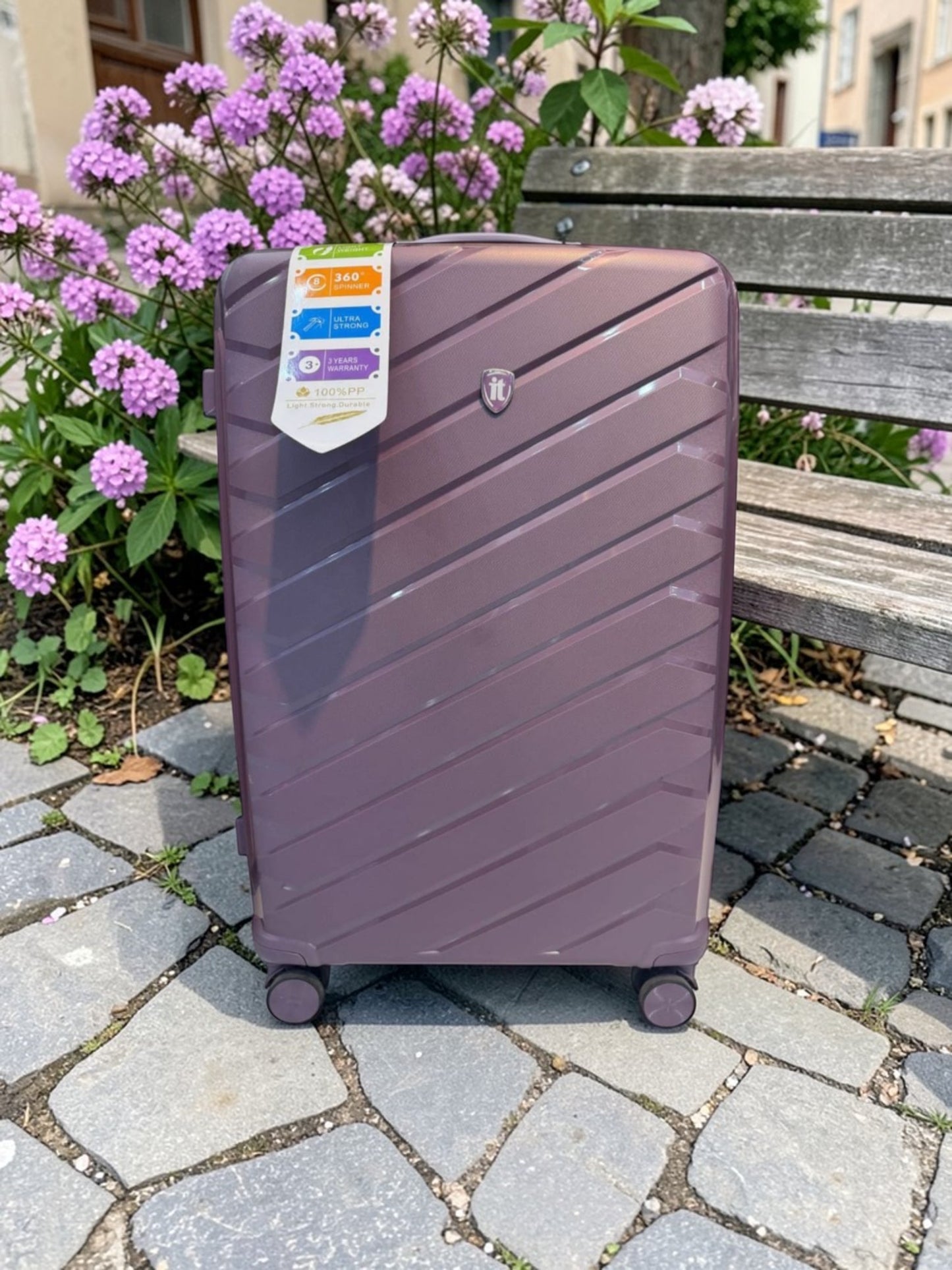 IT Luggage Collection II