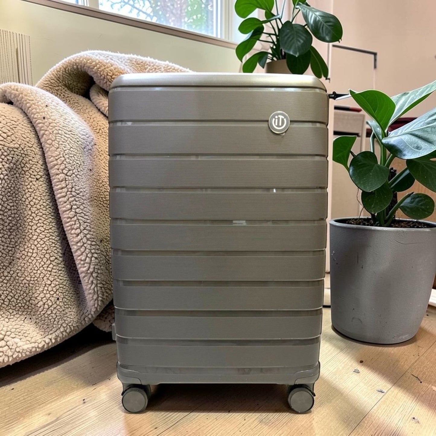 IT Luggage – Collection I